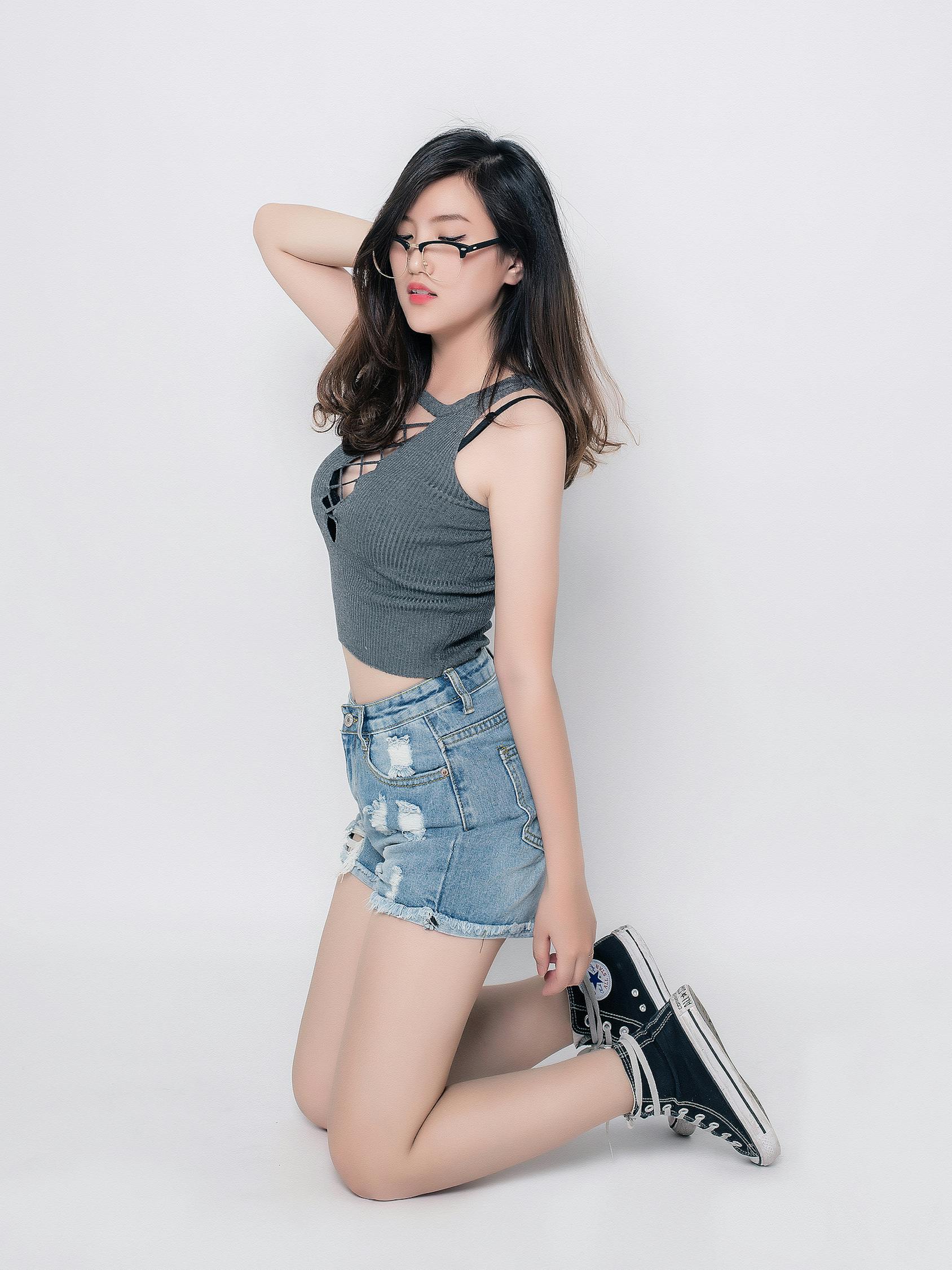 母乳女演员，多元角色与人文关怀在当代社会的展现