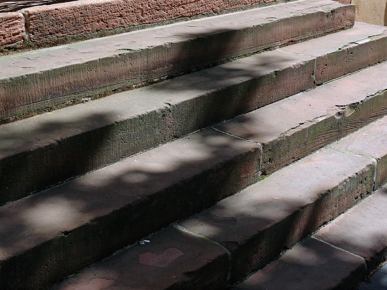 国际最新护栏产品,创新设计融合实用与美观的完美展现