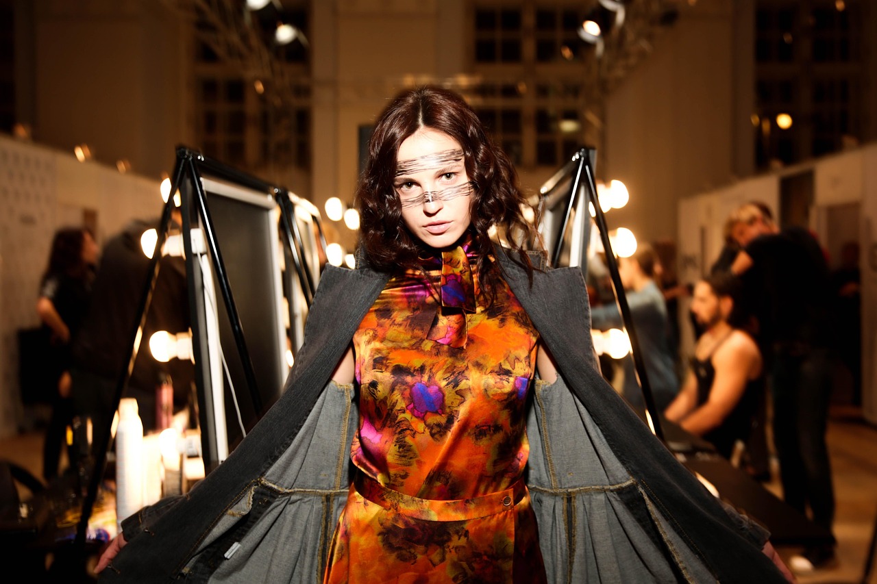 燕尾服电影,探寻经典时尚背后的故事,品味时尚魅力与深意