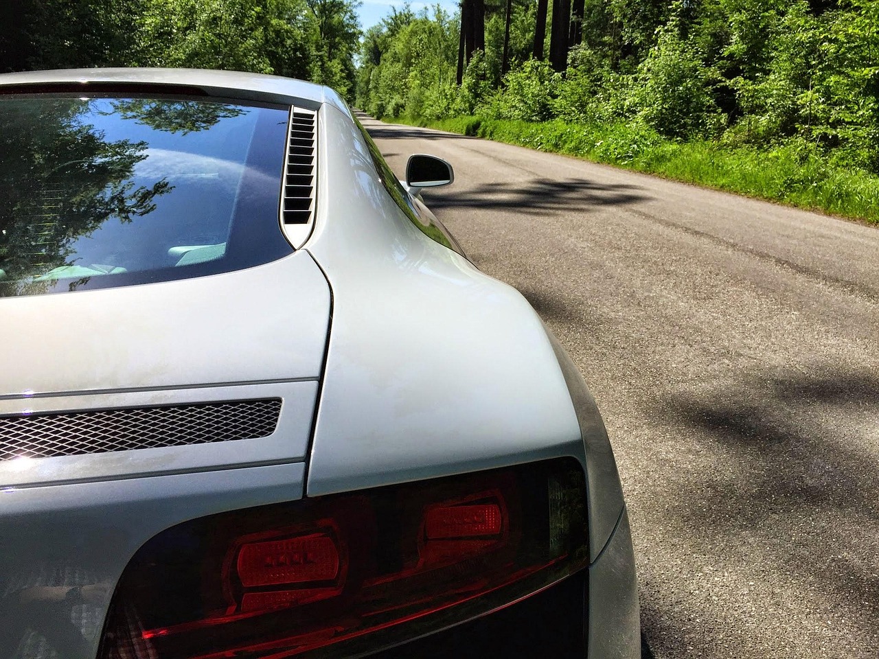 奥迪A6最新报价,豪华与科技完美融合的汽车之选