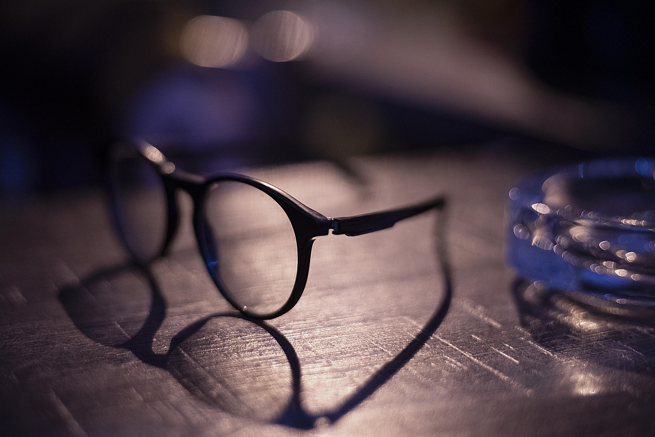 近视眼镜价格及其相关因素深度探讨