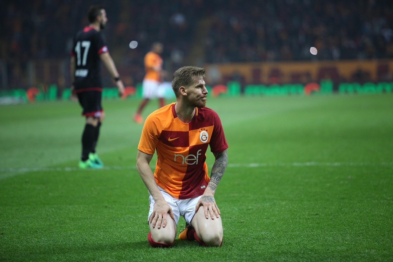 广州恒大足球队比赛时间表详解与赛事安排速递