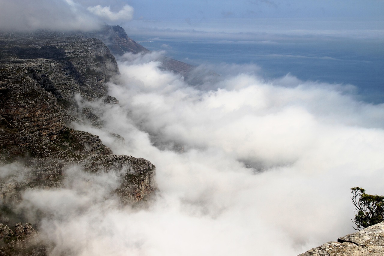 南非铂金行业最新动态,市场趋势、挑战与机遇并存的综合分析