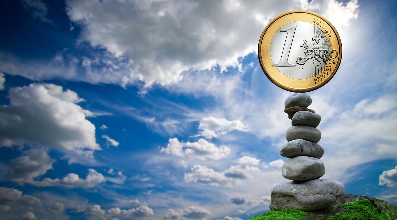 云更新上市,开启数字世界崭新篇章