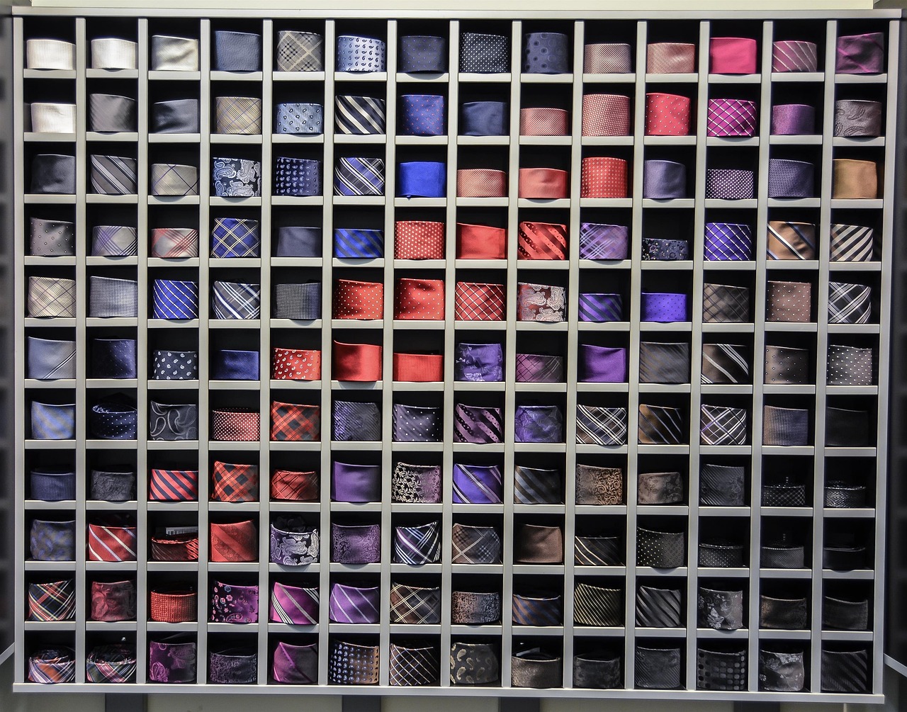 何超琼最新动态,展现商业领袖多元化发展风采