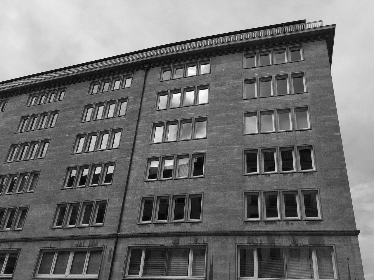 革新建筑美学的秘密武器,最新式油漆揭秘