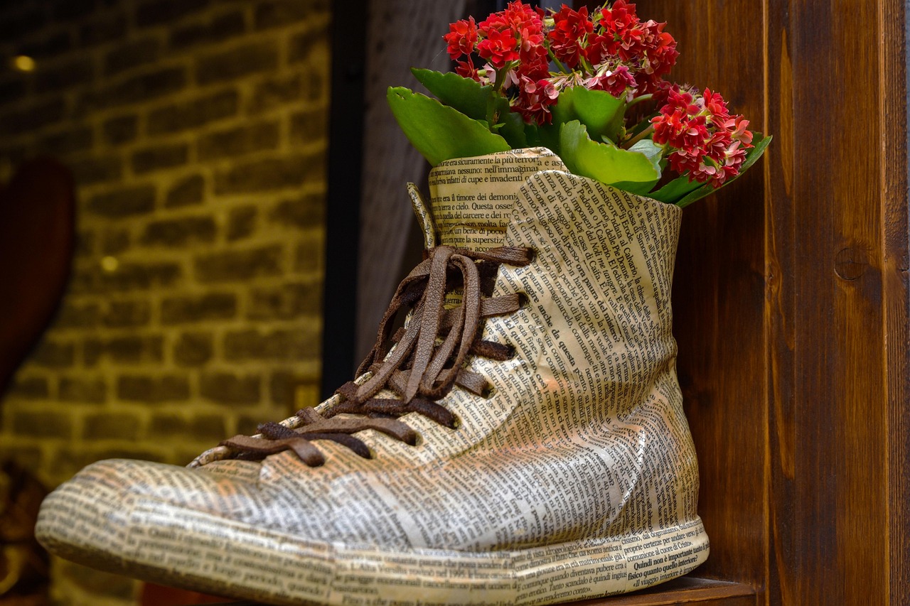 普拉达女鞋2015新款上市,时尚与品质的独特融合