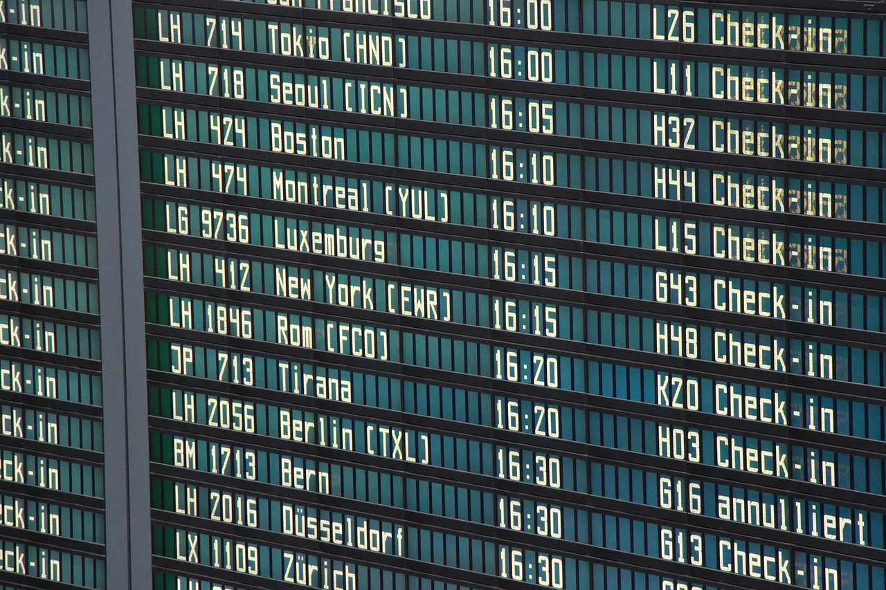 最新飞机乘坐安全提示,保障旅行平安顺利