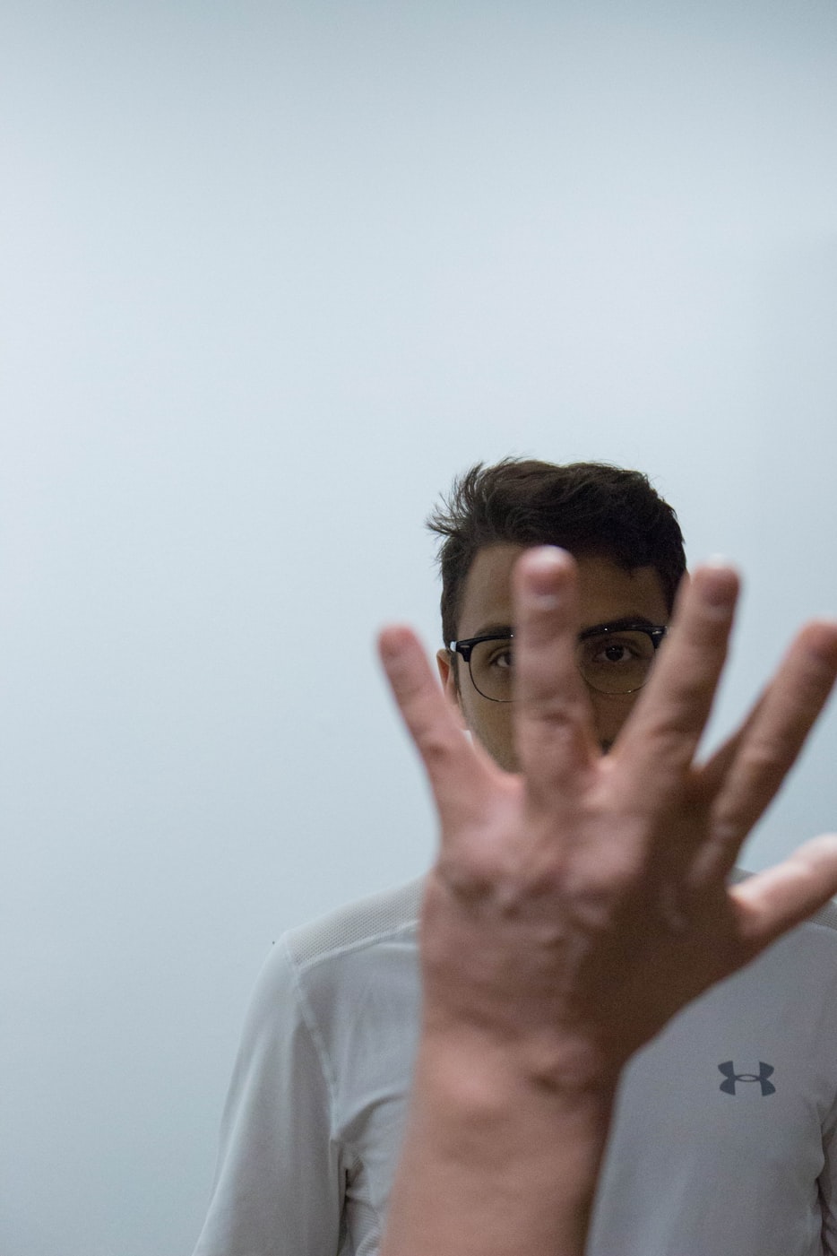 给男演员化妆,艺术与技术的完美融合