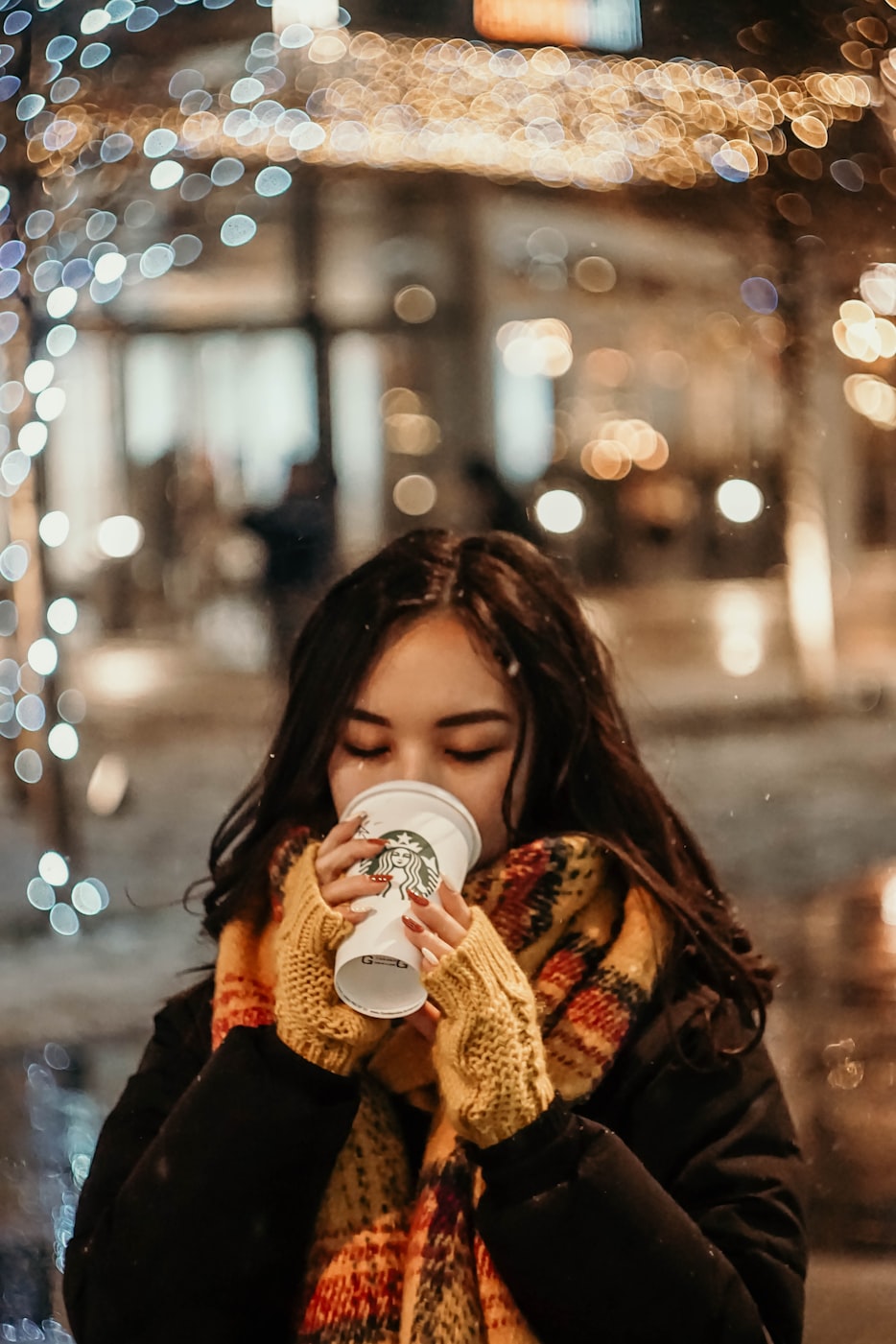 阿斯茹,演艺之路的璀璨之星闪耀之旅