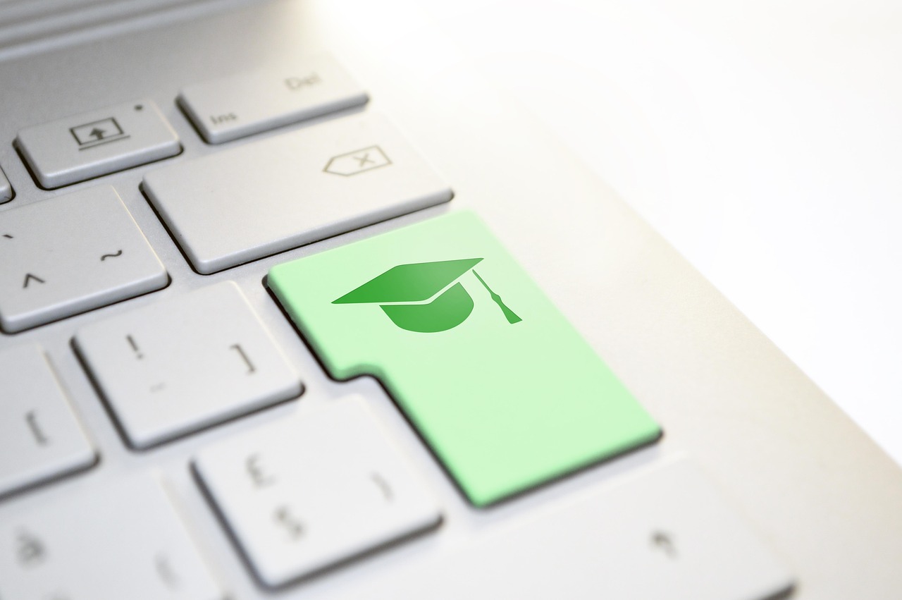 京东融资上市,电商巨头开启资本盛宴