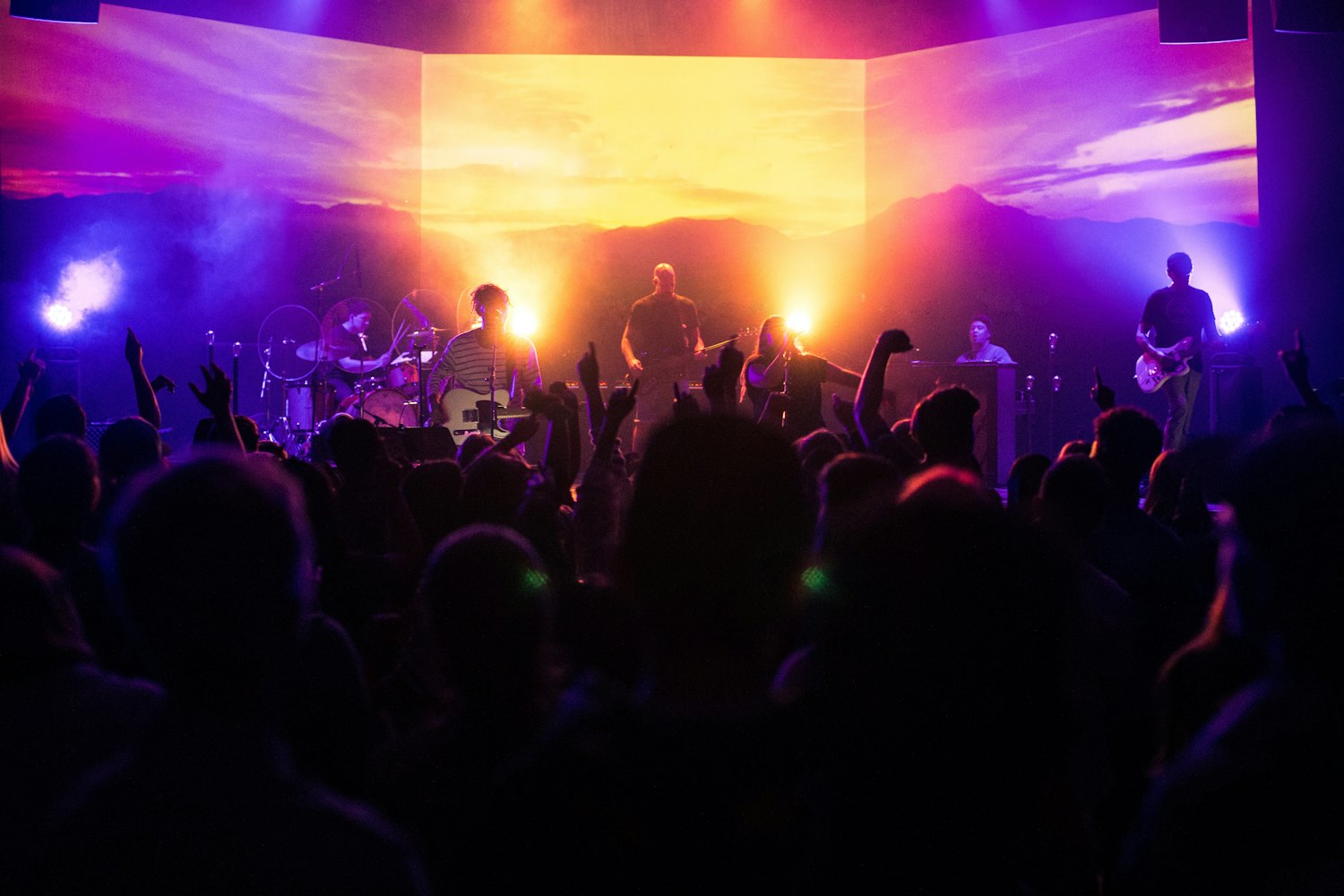 周明星,闪耀之光,照亮前行之路