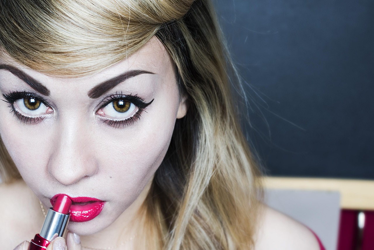 短发气质女明星,独特时尚魅力的诠释