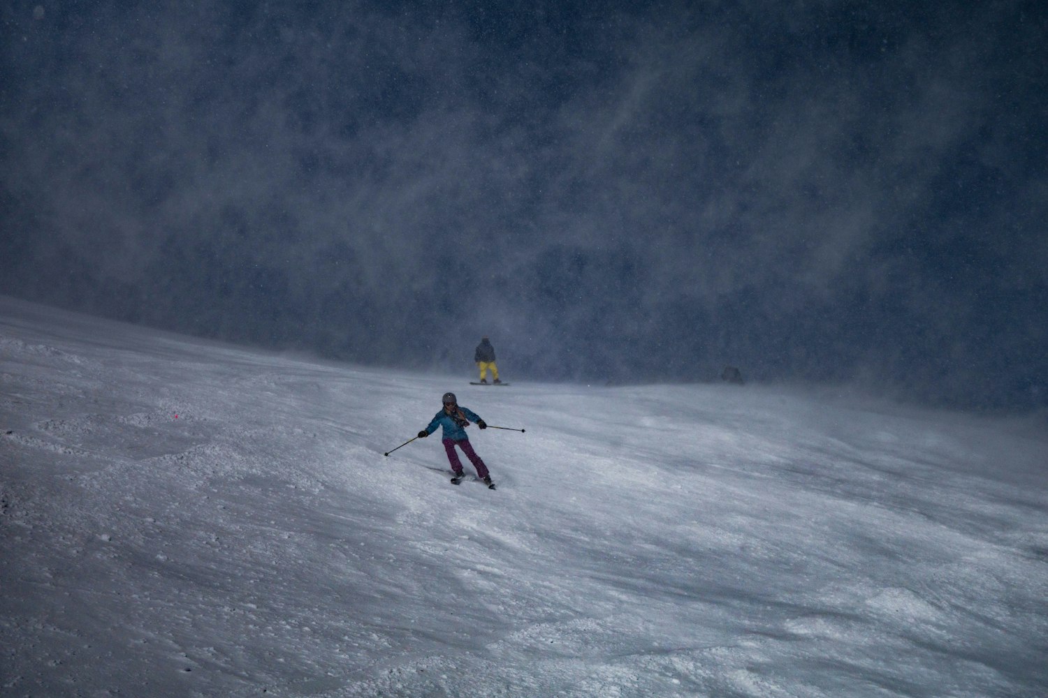 旅行情侣,探索世界的浪漫之旅