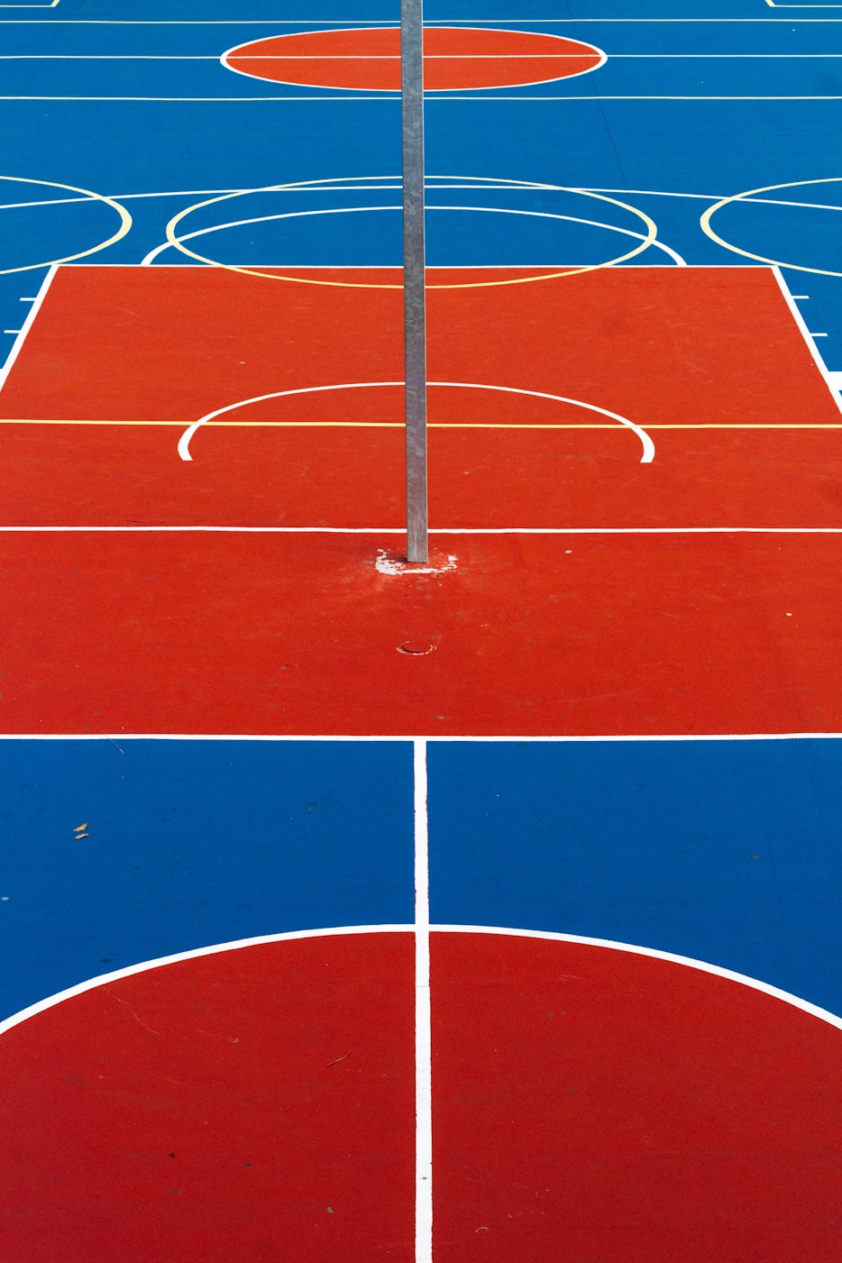 篮球比赛上场人数揭秘,背后的策略与考量考量分析