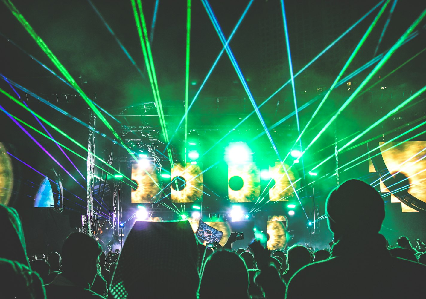 节奏大师最新破解版，全新音乐节奏体验，畅享掌握音乐的乐趣