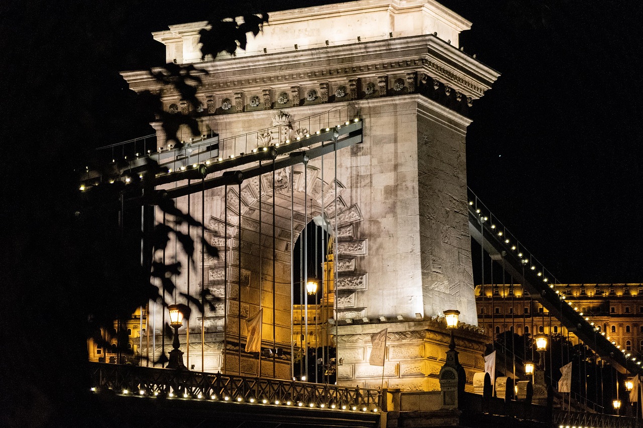 沈阳夜市最新繁华景象与独特魅力揭秘