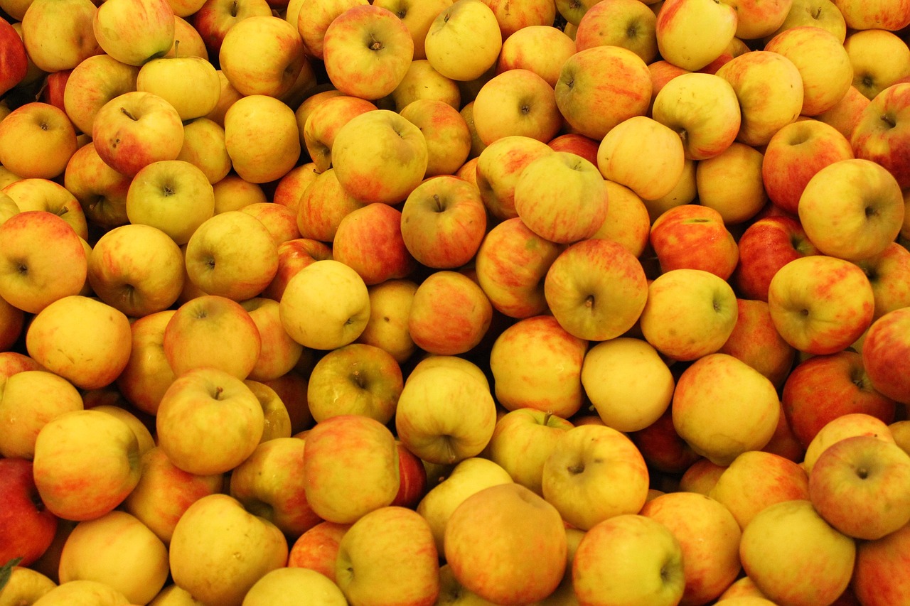 红富士苹果上市，品味甘甜，领略风采