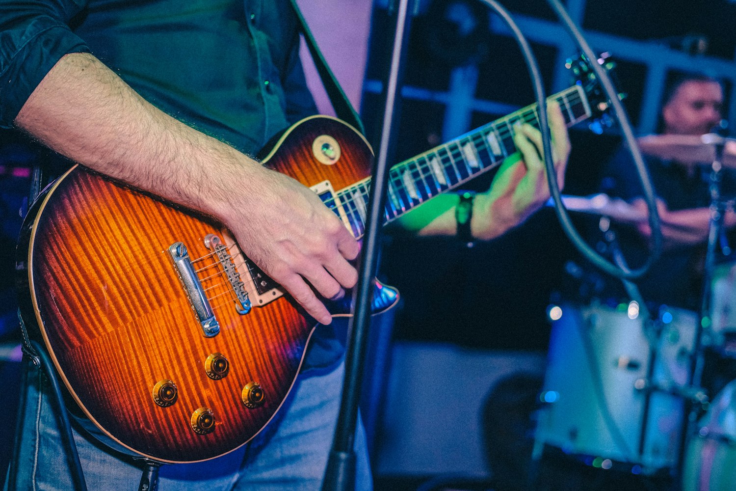 权志龙最新潮流写真，时尚风采引领潮流之巅