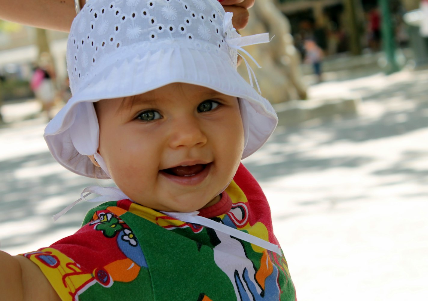 电视剧家有儿女第一部，家庭成长欢乐的温馨篇章