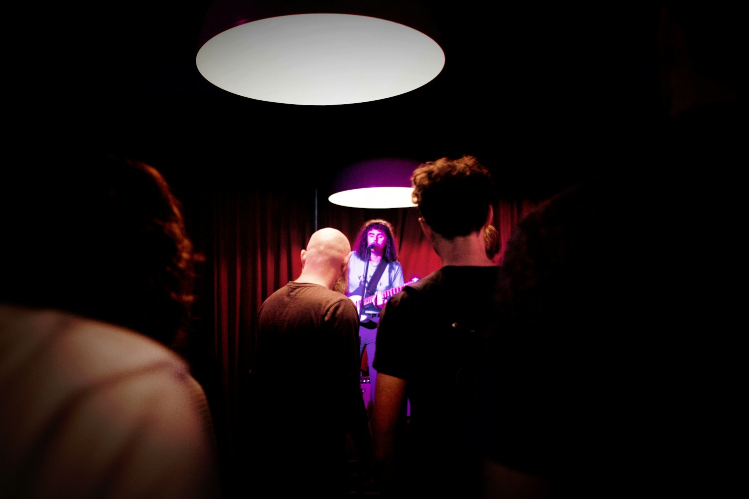 邱方俭，演艺之路的璀璨之星