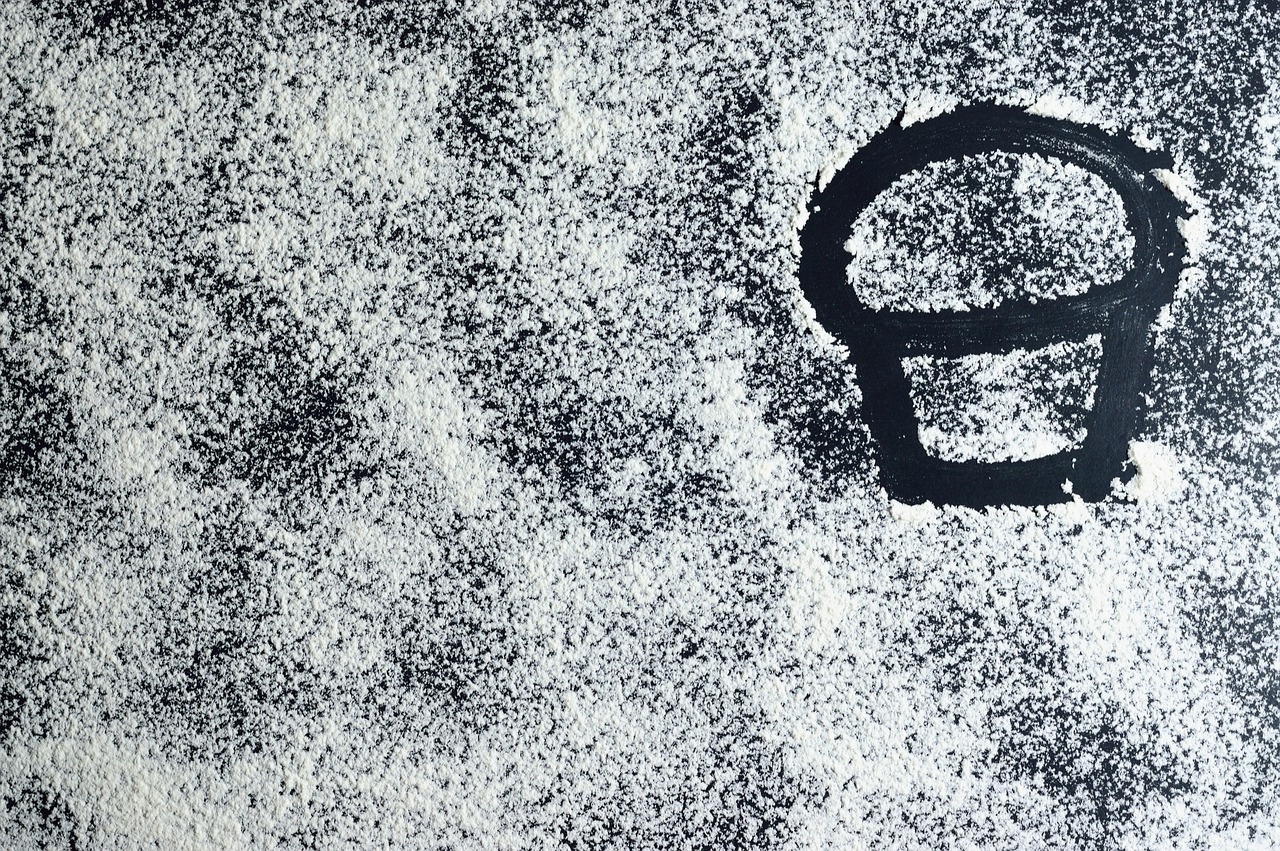 最新国际原油价格动态图表及分析，影响因素深度解读